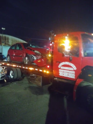 Lackley's Auto & heavy duty towing service