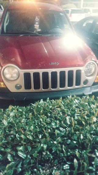 Seals Body Shop & Wrecker Services