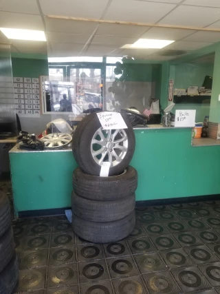 Apple Auto Dismantling