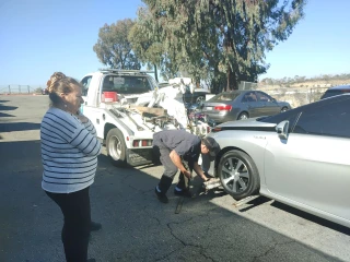 Adams Automotive & Towing