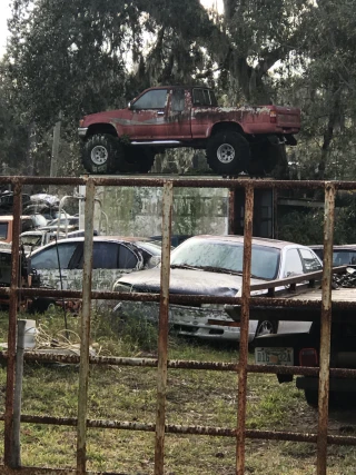 Raymond's Auto Salvage & Junk