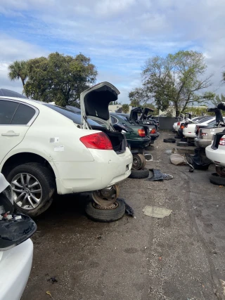 U-Pull-&-Pay West Palm Beach