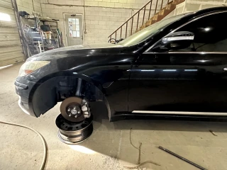 Young's Auto Center & Salvage