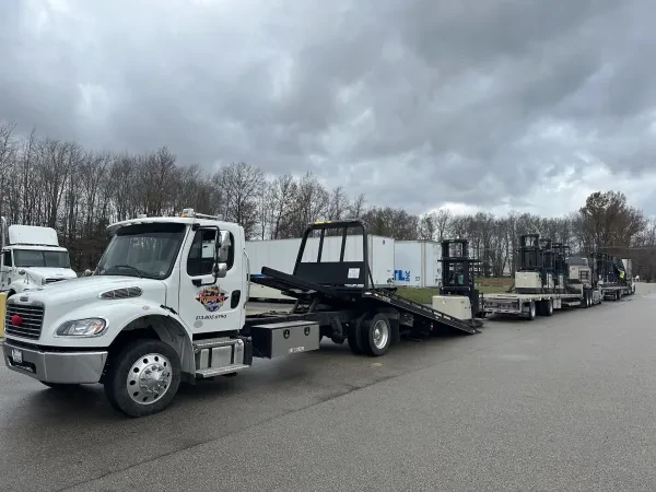 Ramirez Towing LLC in Cincinnati OH Cars, Medium, Heavy Duty - photo 2