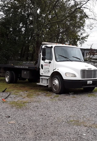 Eric's Wrecker&Junk Cars