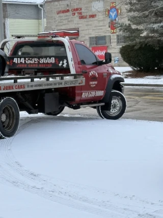 Ant's Towing & Salvage LLC