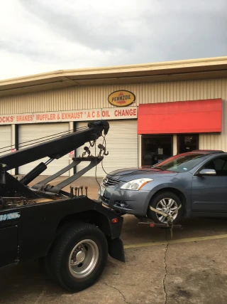 Heavy D Wrecker and Towing