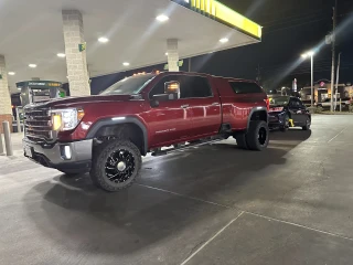 Roadside Emergency Vehicle Wrecker & Towing