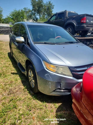 We Buy Junk Cars Trucks SUV