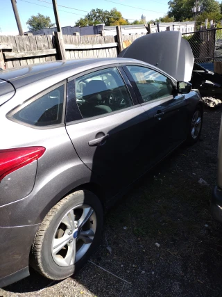 Cessa's Auto Parts 4 Less