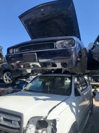 Space City Auto Parts & Trucks