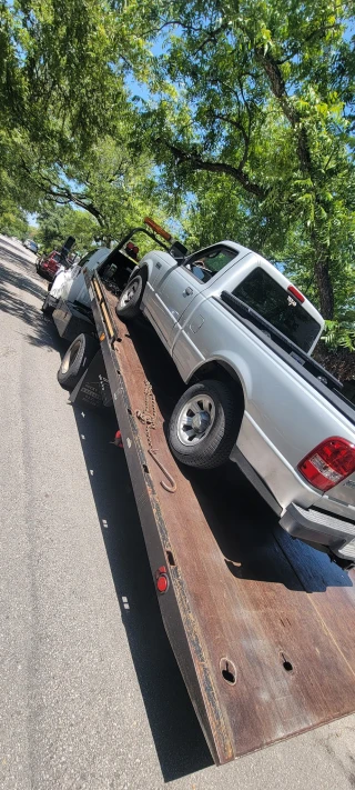Roberts Towing