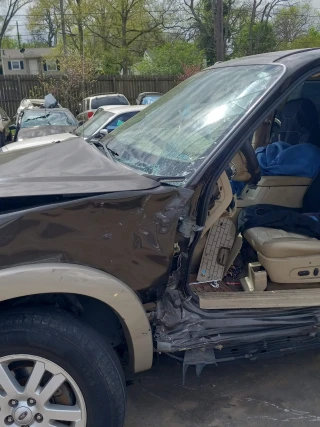 Dad's Towing Service