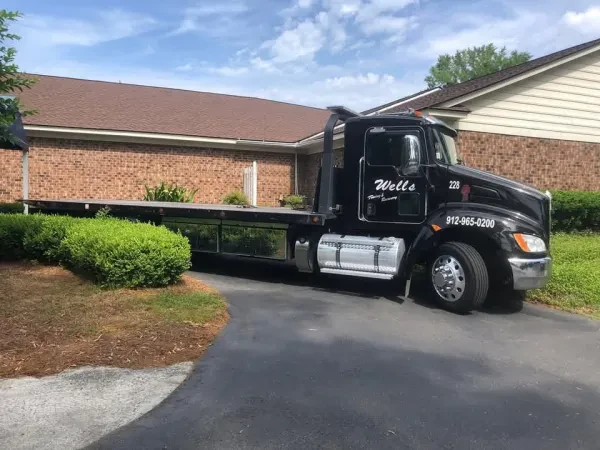 Wells Towing & Recovery Inc - photo 2