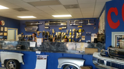 Coyote Used Auto Parts JunkYard in Pasadena (TX) - photo 2