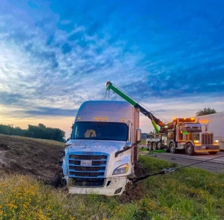 Tow Dallas TX LLC, Cheapest Towing Nearby, Fast Tow Truck Near Me