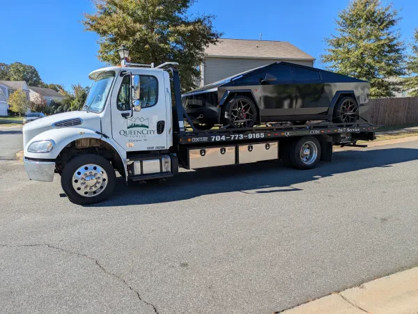 Queen City Towing - photo 2