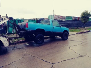 Alcon Buy's Junk Cars