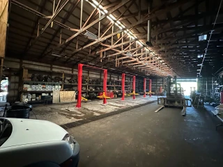 Broadway Auto Parts-Glass Ltd