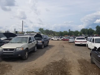 Paul's Auto Yard