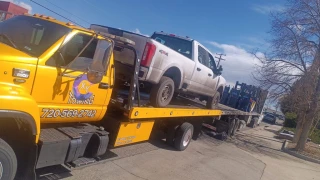 XY Towing LLC