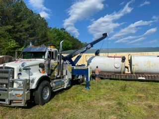 Paradise Towing & Recovery