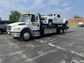 Pepe's Towing and Recovery, Heavy Duty Towing