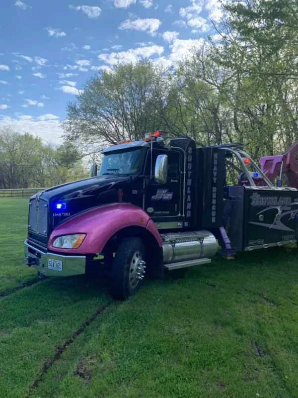 J's Southland Tow Service LLC - photo 2