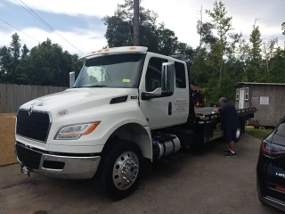 Hook'em Up Towing and Recovery Services LLC