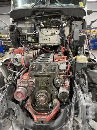 MAC TRUCK & TRAILER REPAIR