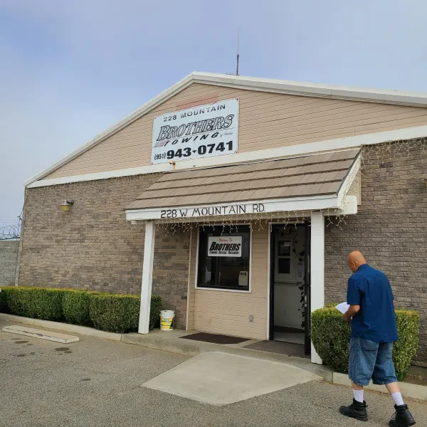 Brothers Towing Inc - photo 3