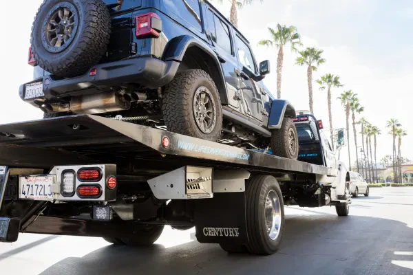 Lifesavers Towing - photo 2