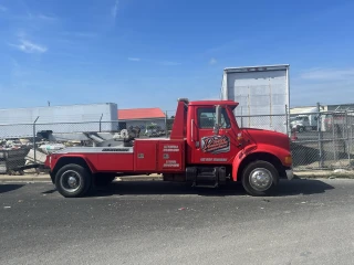 Doug's Towing and Truck Repair