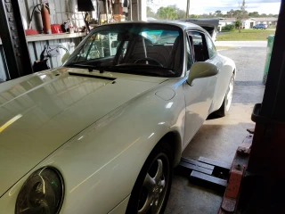 Autobahn Service & Restoration