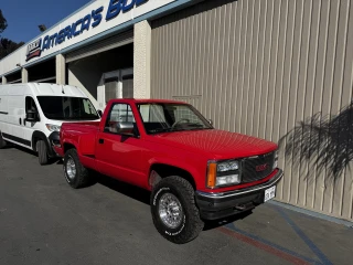 Maaco Auto Body Shop & Painting