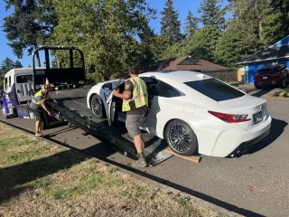 Speeds Towing of Vancouver