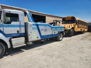 D & R Towing and Recovery LLC