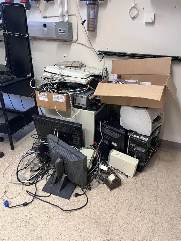 Elian Electronics Recycling - photo 2