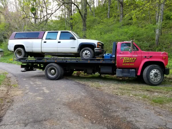 Terry's Towing - photo 2