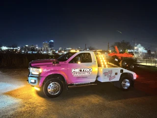 METRO TOWING LLC