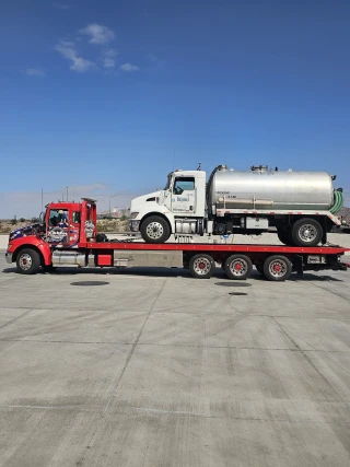 Parker Towing HEAVY DUTY TOW TRUCK YUMA AZ