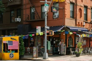 The Industrialist Hotel Gowanus Brooklyn, Sonder