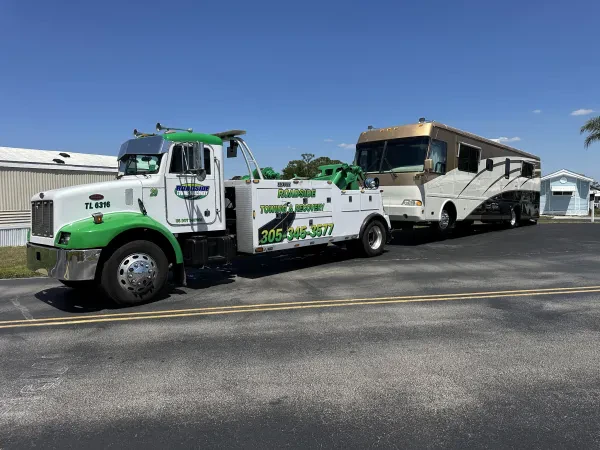 Roadside Towing and Recovery - photo 2
