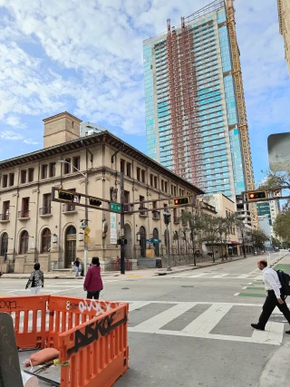 DOWNTOWN TOWING COMPANY