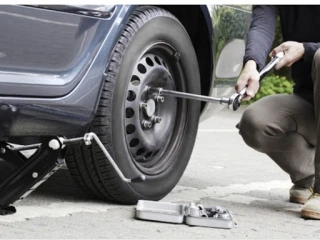 7 DAYS TOWING AND TRANSPORTATION