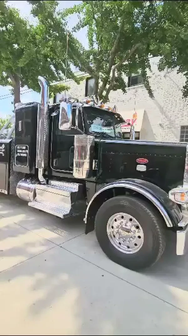 United Heavy Duty Truck Towing Services - photo 2
