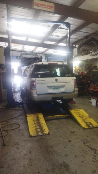 Strong's Auto Center & Bonita Muffler