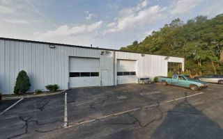 Tom's Auto Body & Towing