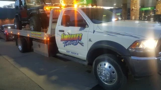 ADRIANNAS TOWING