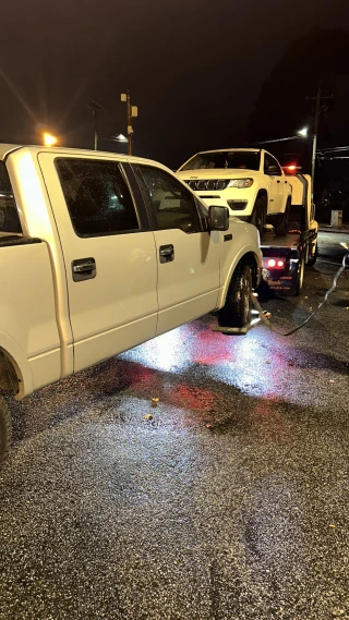 Hall'N Towing and Recovery